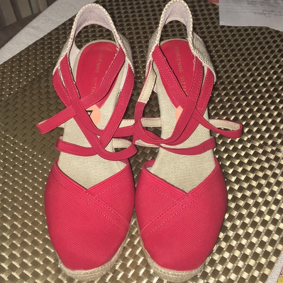 Red Casual Adrienne Vittadini Wedges - Picture 2 of 4
